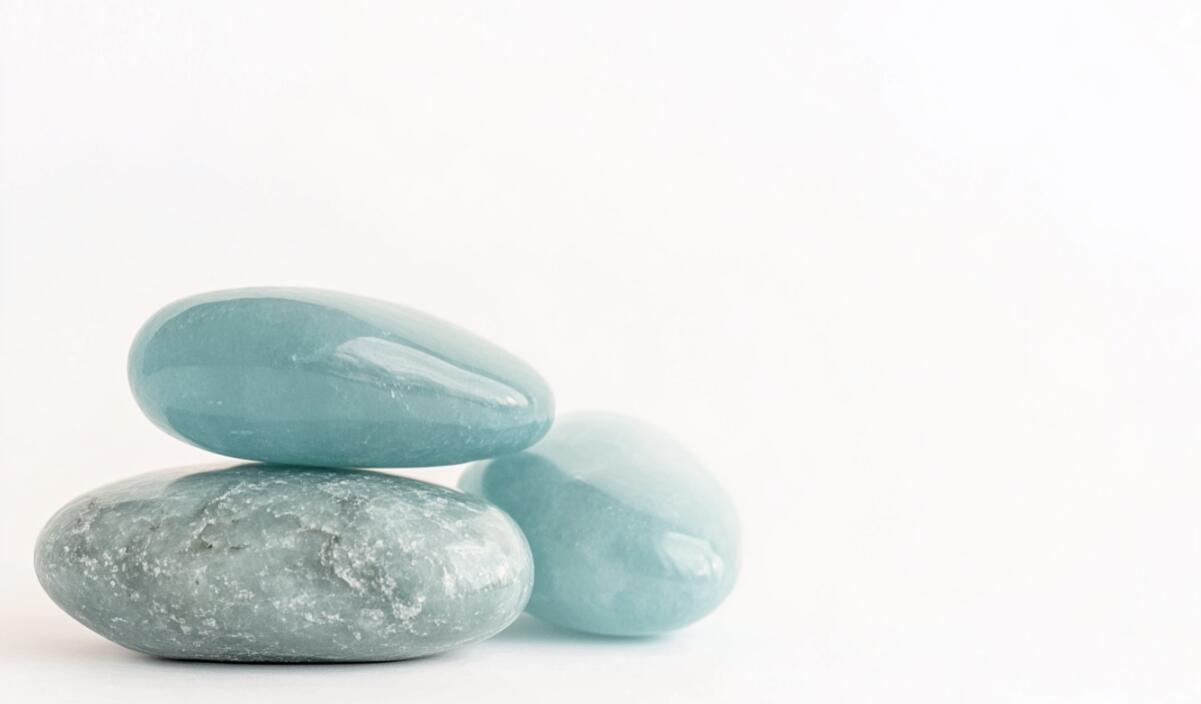 Aquamarine Crystal for Pregnancy & Fertility