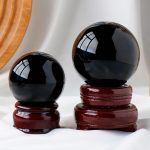 black-obsidian-ball-2